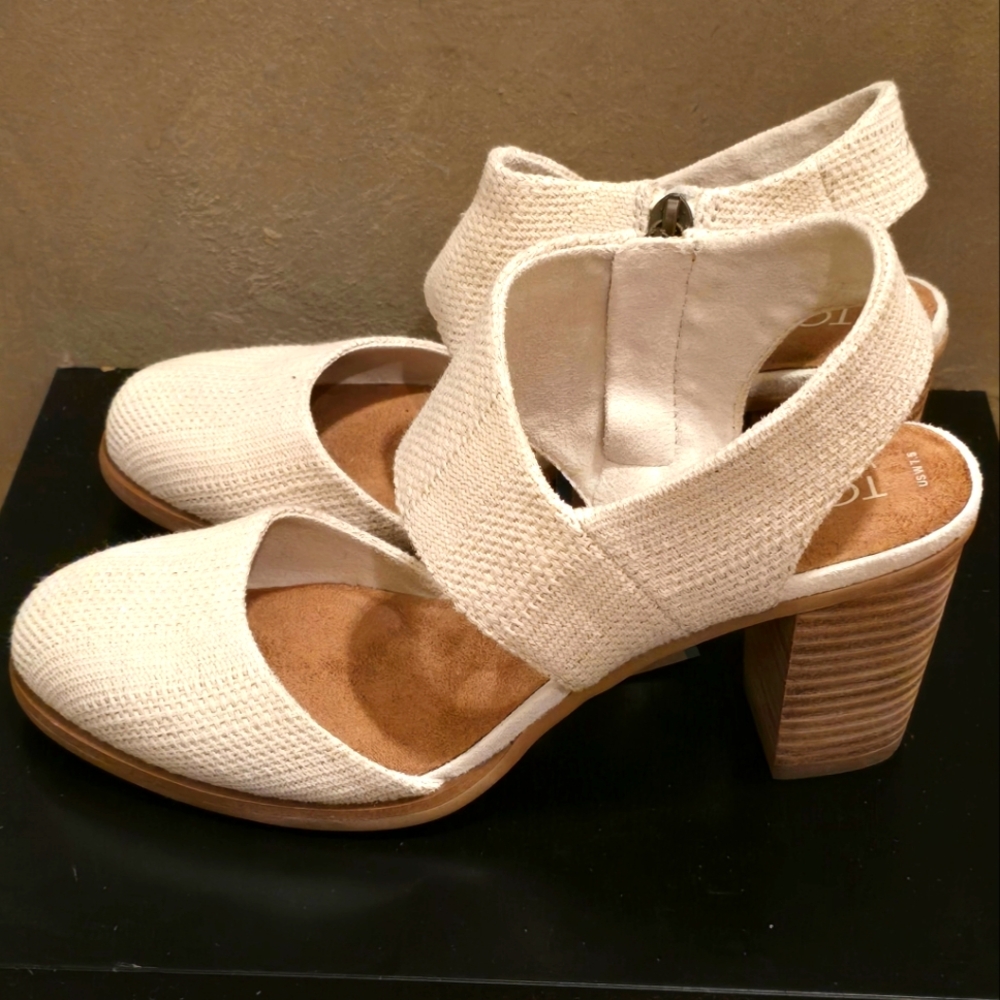 TOMS Majorca Pump